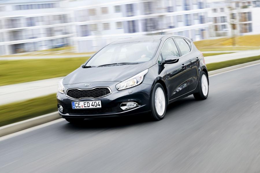  Kia cee&rsquo;d 2012 года  (фото 18 из 72)